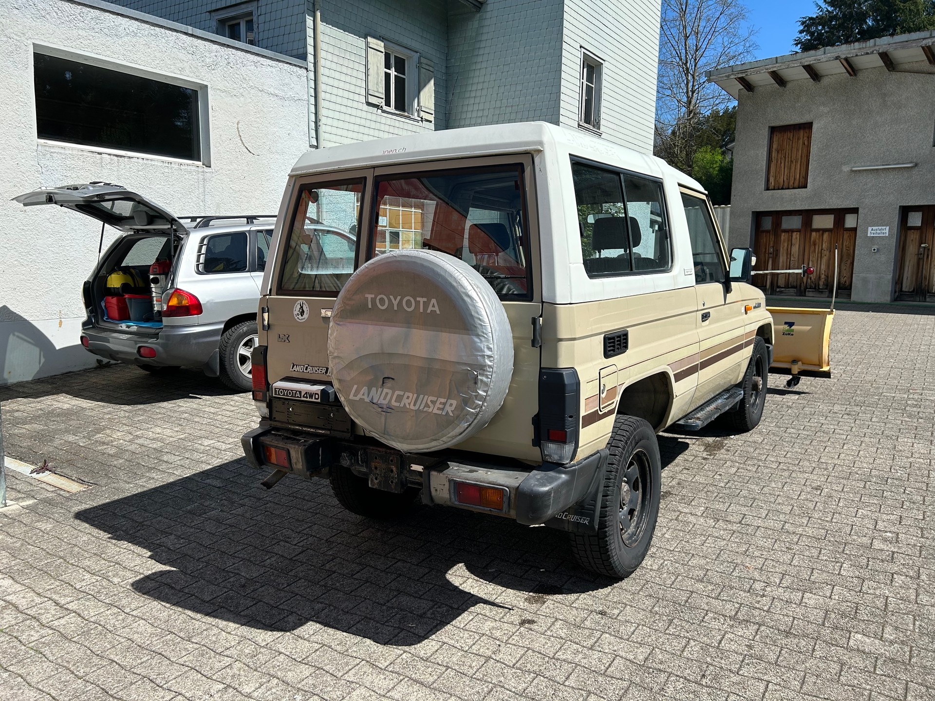 TOYOTA RJ 73 LV-MNEW FRP-Top-image-6