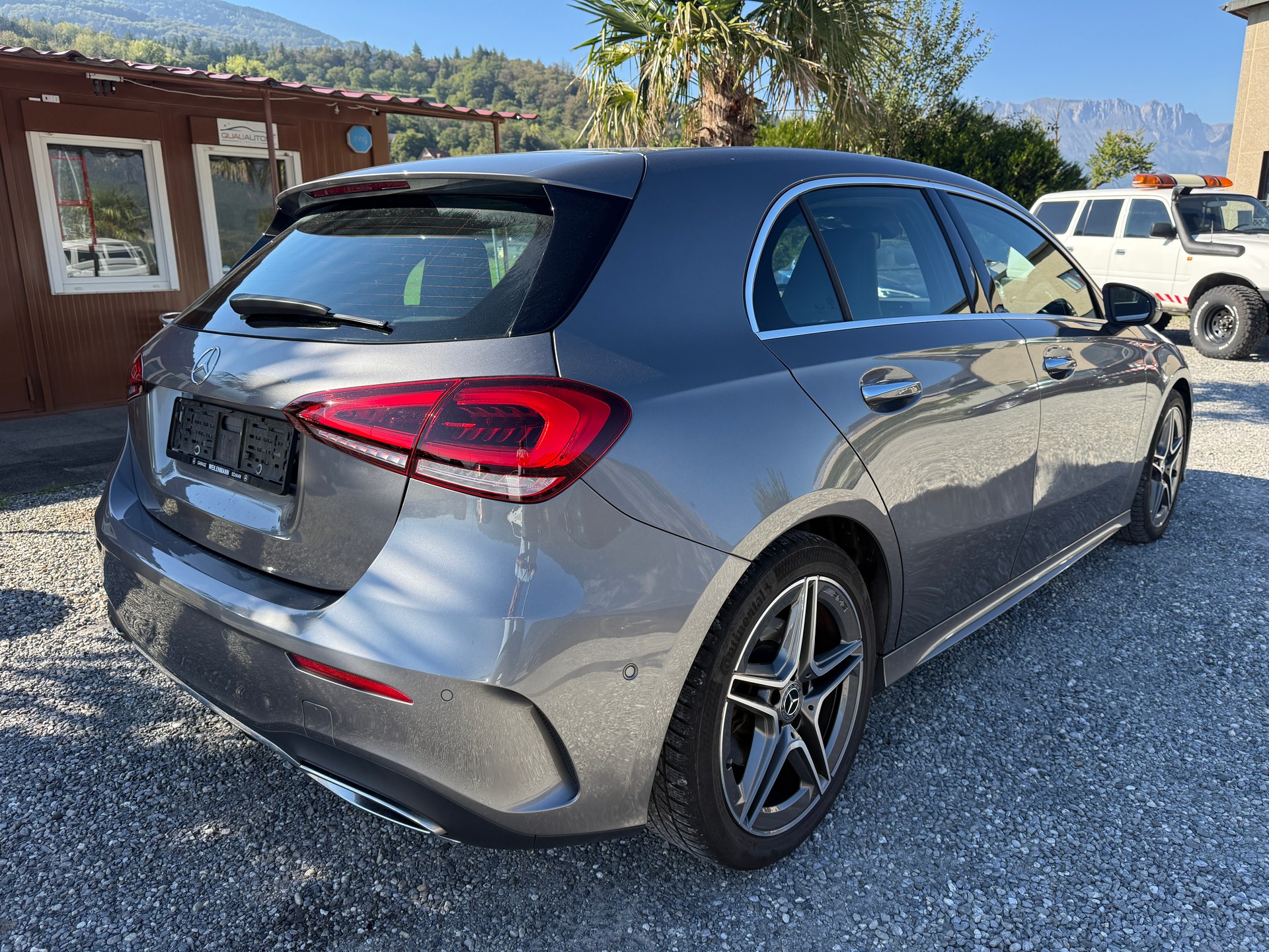 MERCEDES-BENZ A 220 d 4Matic AMG Line-image-6