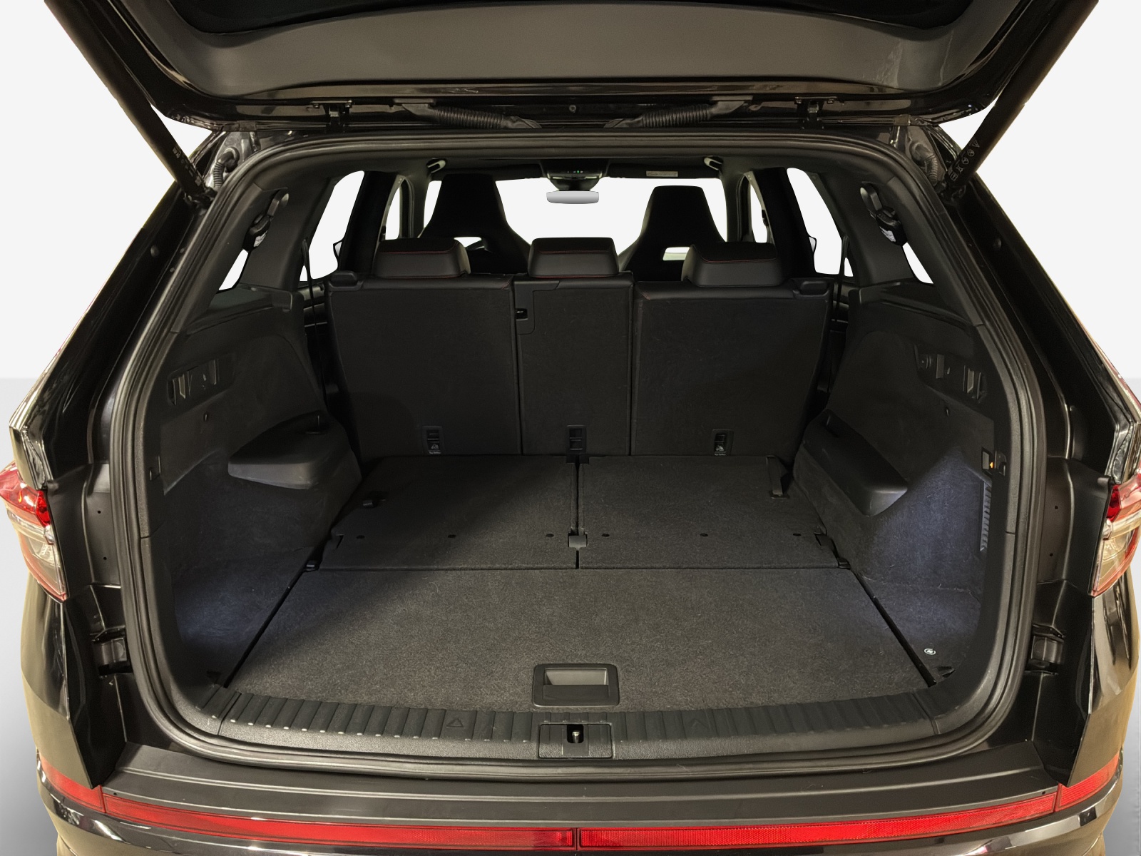SKODA Kodiaq 2.0 TSI 4x4 RS-image-12
