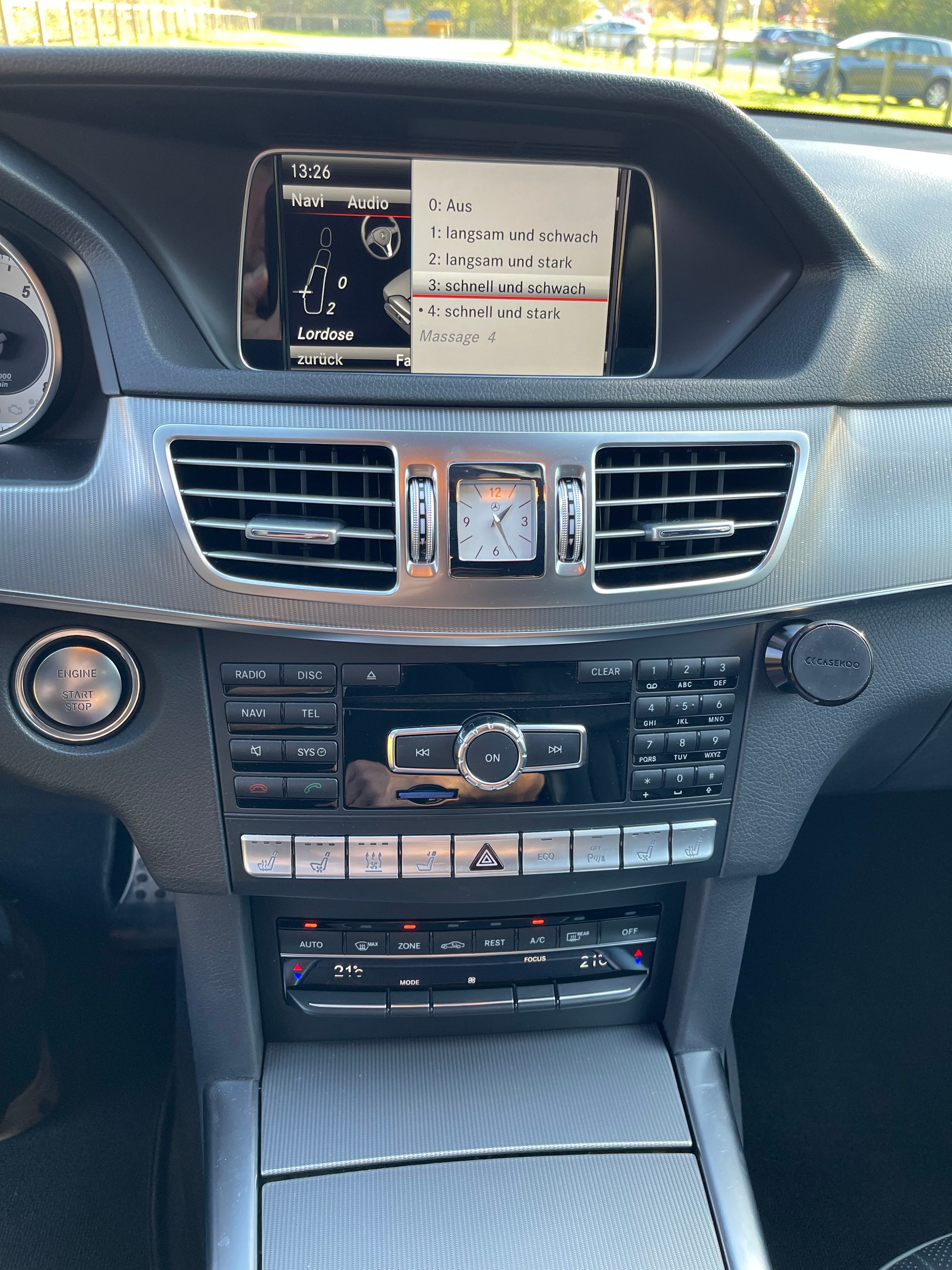 MERCEDES-BENZ E500 V8 Avantgarde 4matic“AMG-Line“4.7L Bi-Turbo“Massage“Standh.“Distronic Plus“AMG-Carbonlenkrad“Luftfahr“Pano“8-fach bereift“-image-9