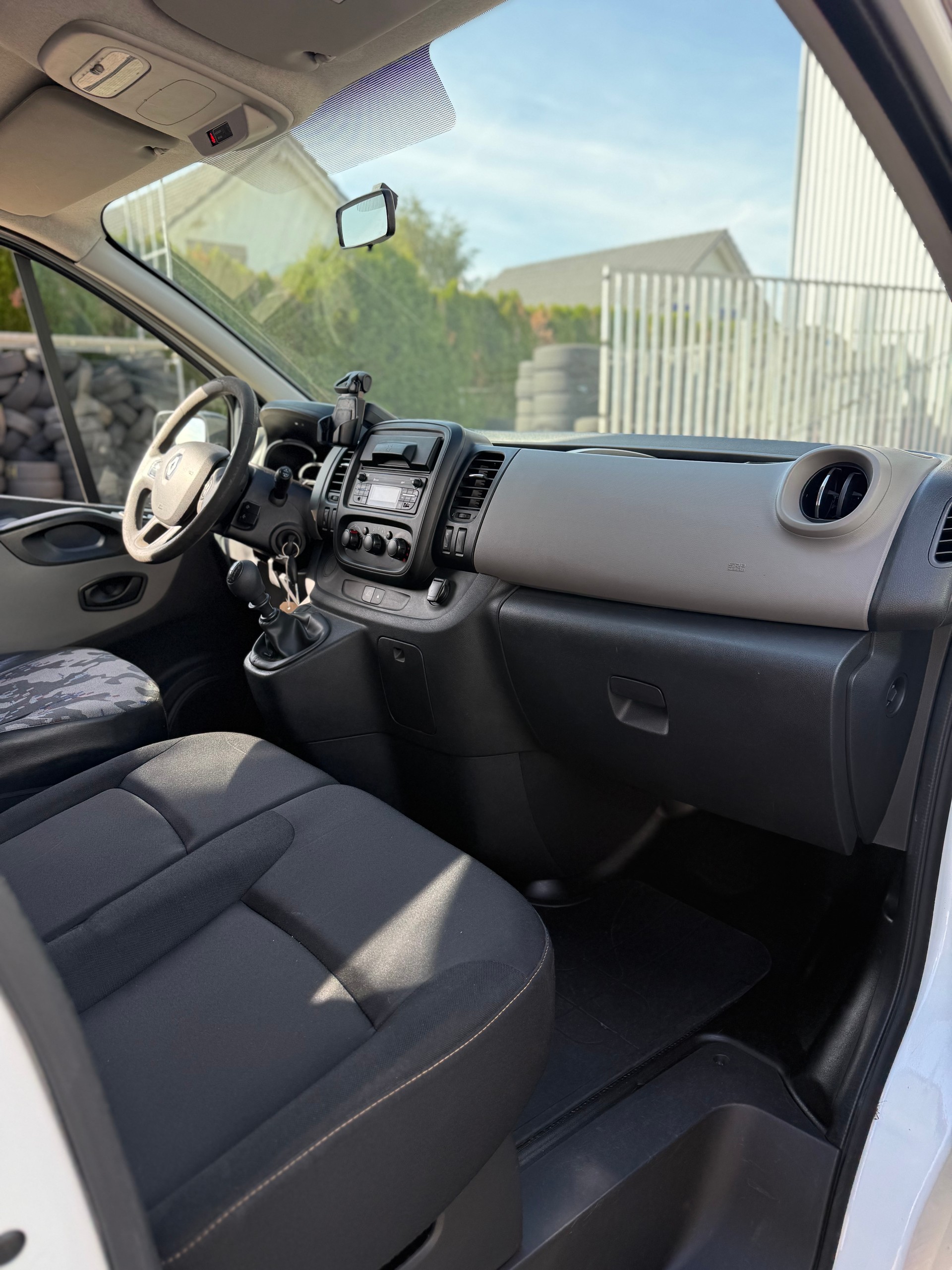 RENAULT Trafic 1.6 dCi 120 2.9t Acces L1H1-image-5