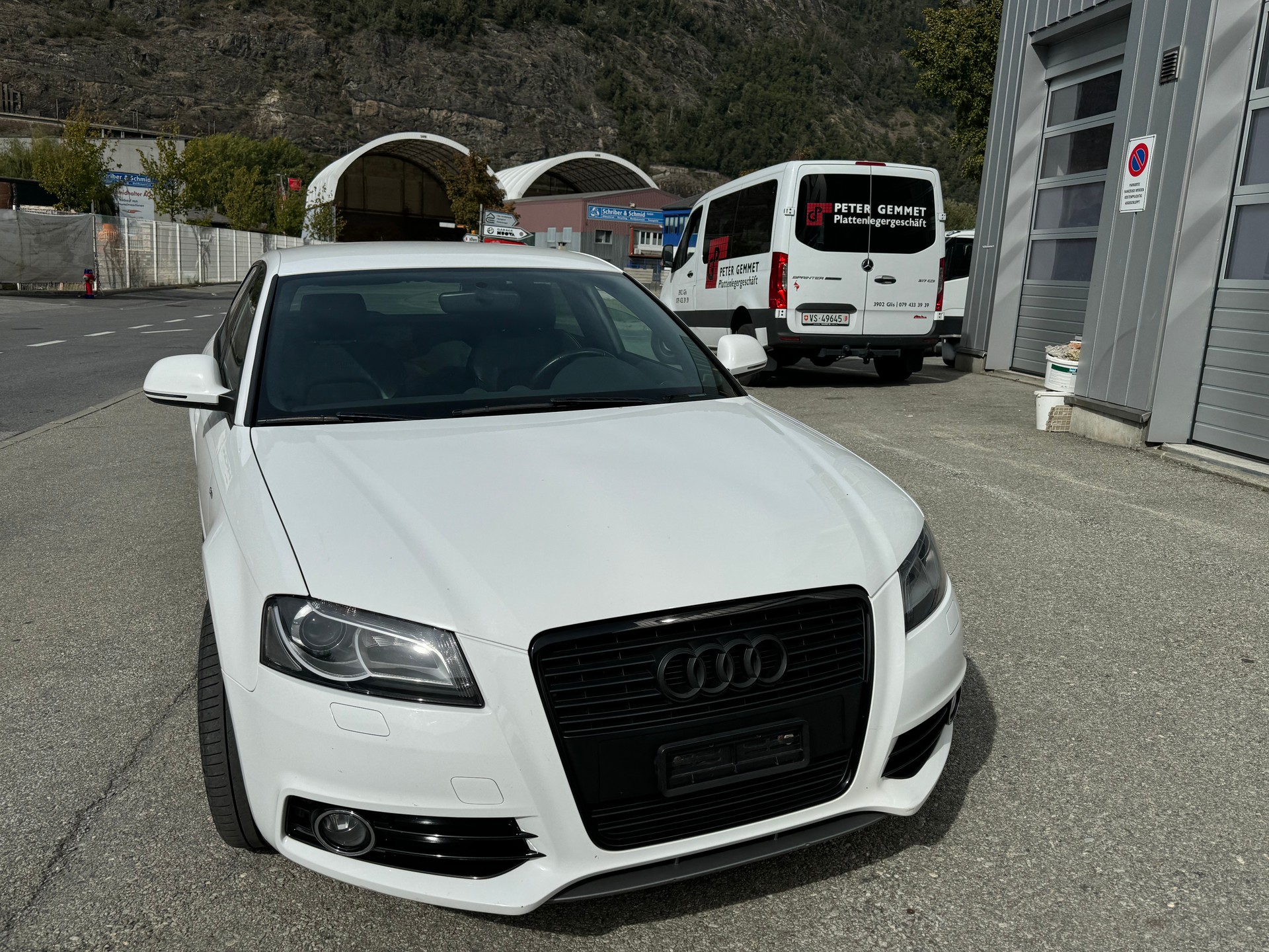 AUDI A3 Sportback 2.0 TFSI Ambition quattro S-tronic-image-9