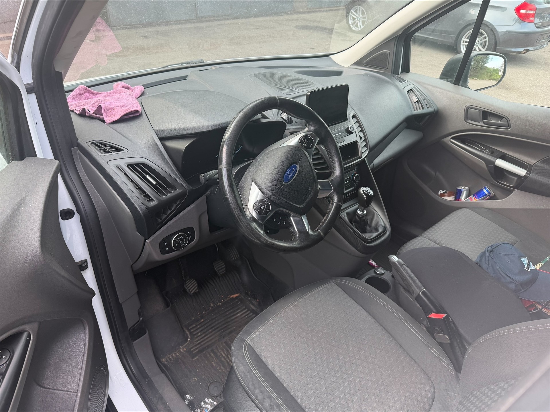 FORD Transit Connect Van T200 1.5 Eco Blue Trend-image-4