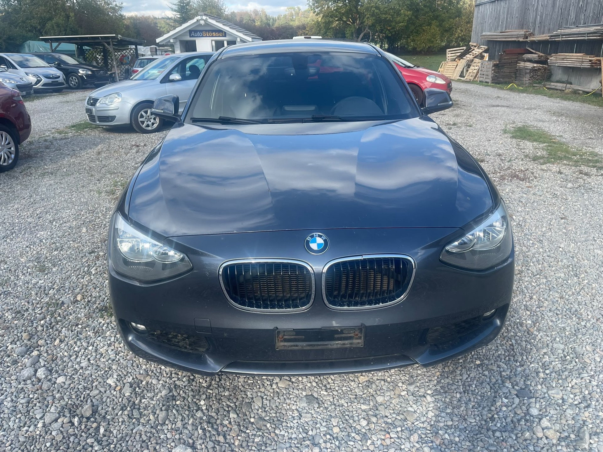BMW 116i-image-1