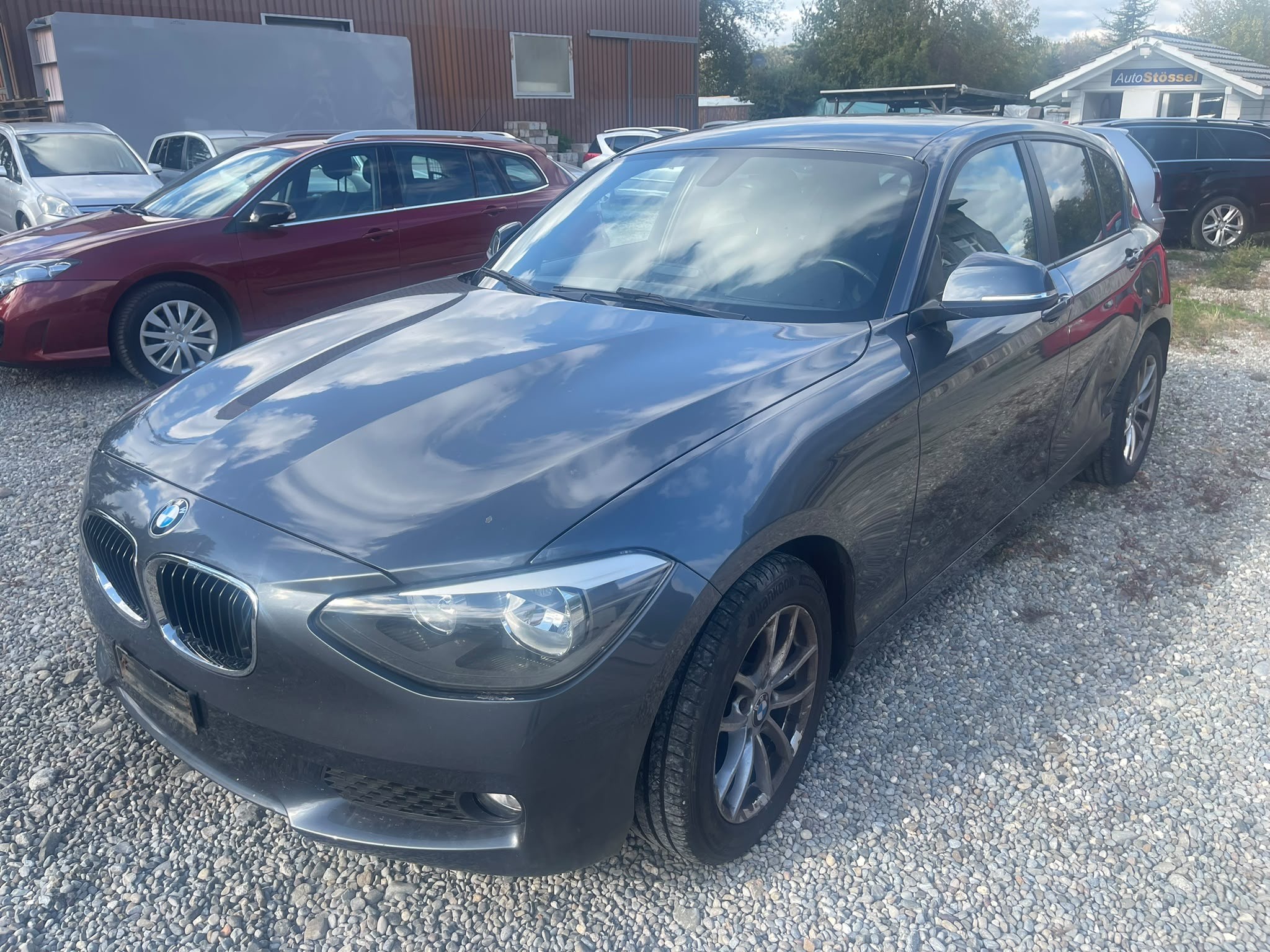 Car photo