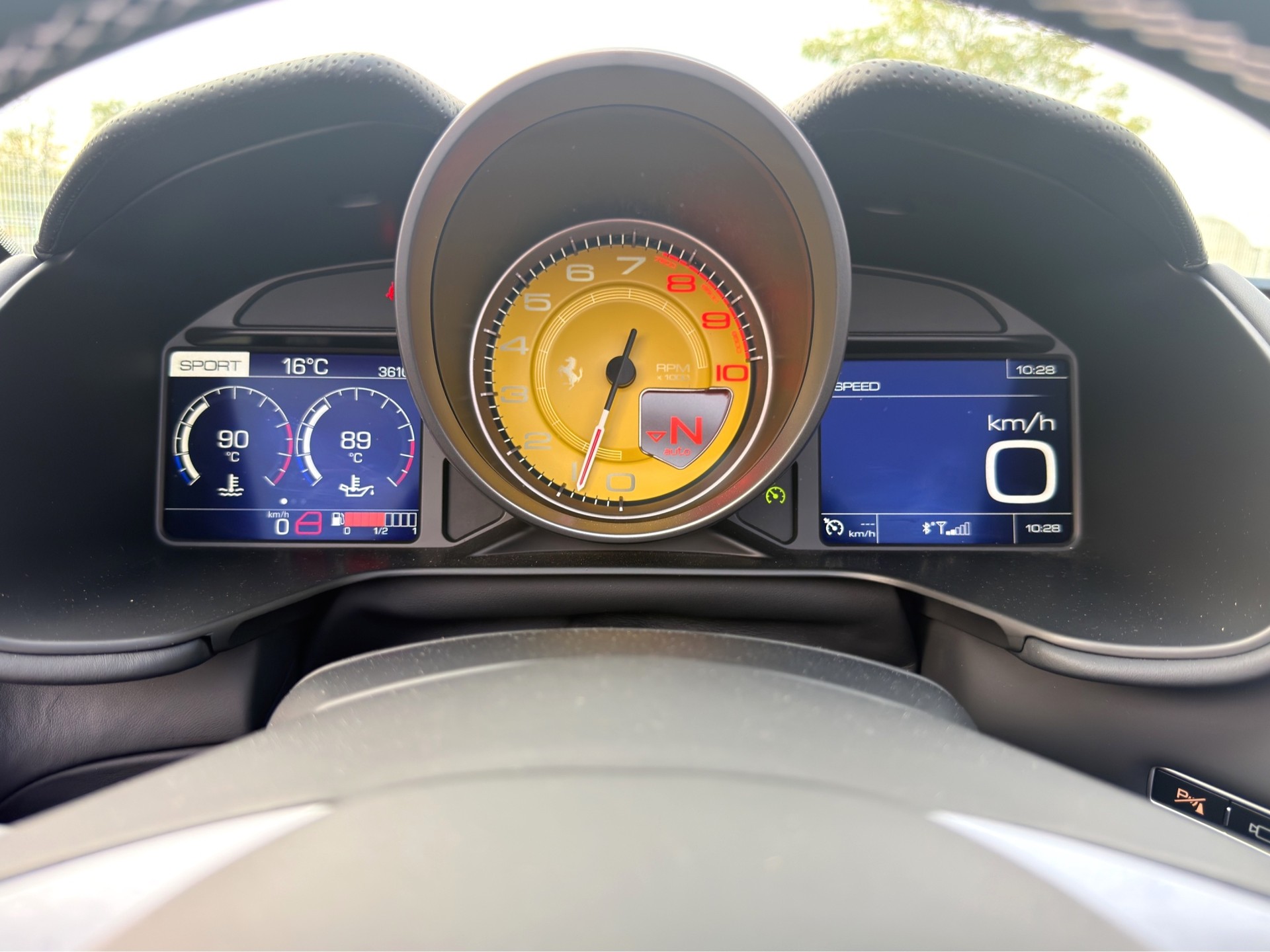 FERRARI Portofino 3.9 V8 T-image-20