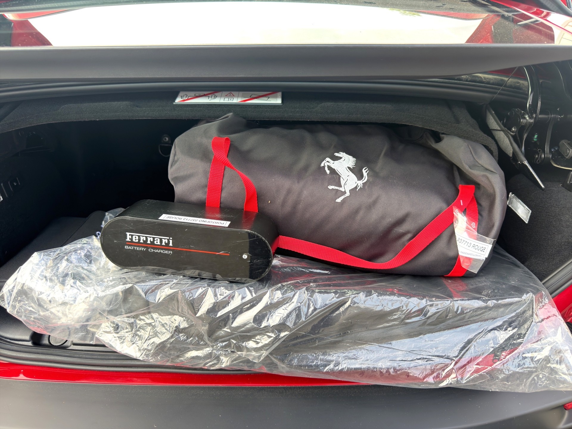 FERRARI Portofino 3.9 V8 T-image-25