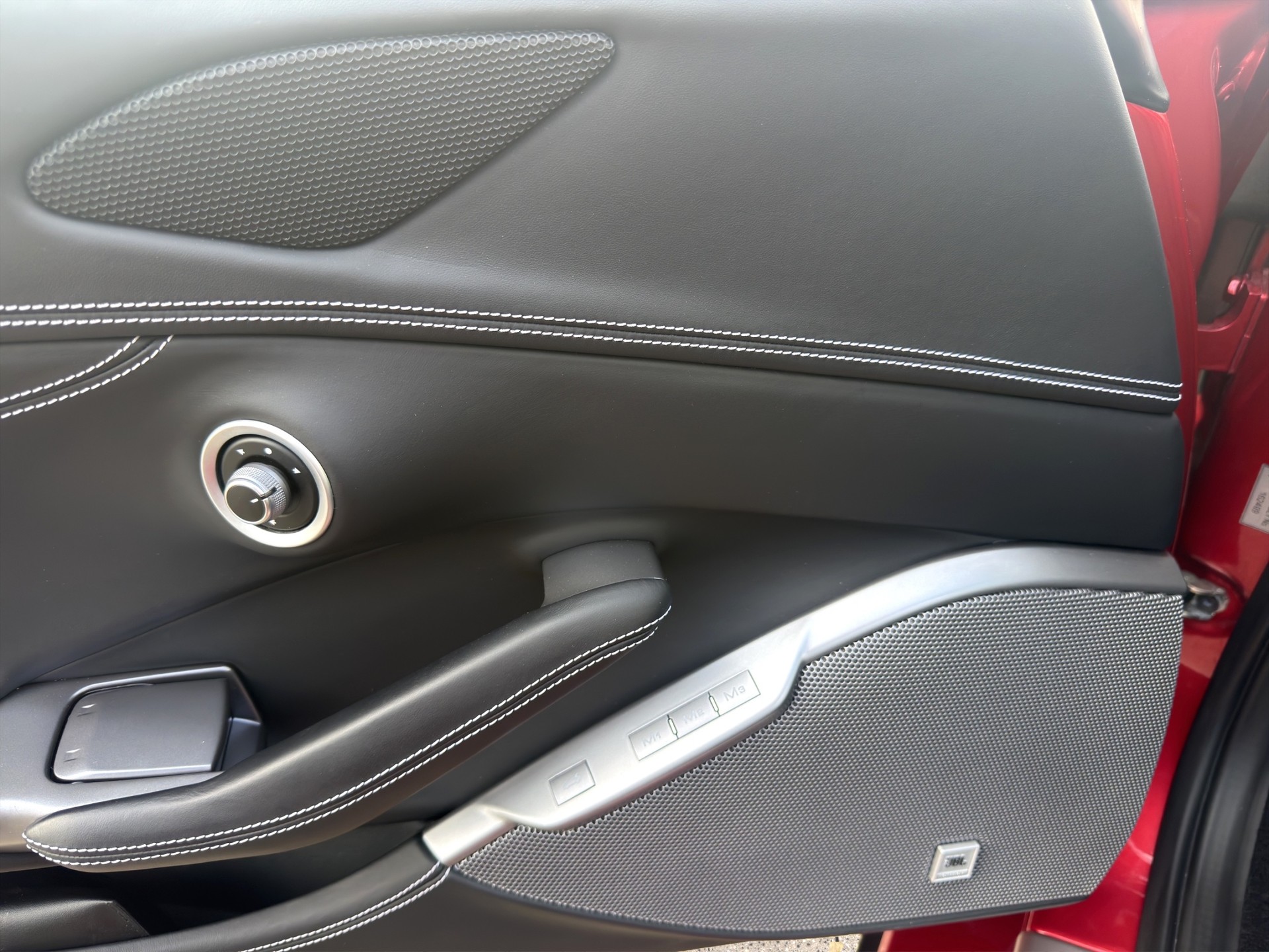 FERRARI Portofino 3.9 V8 T-image-16