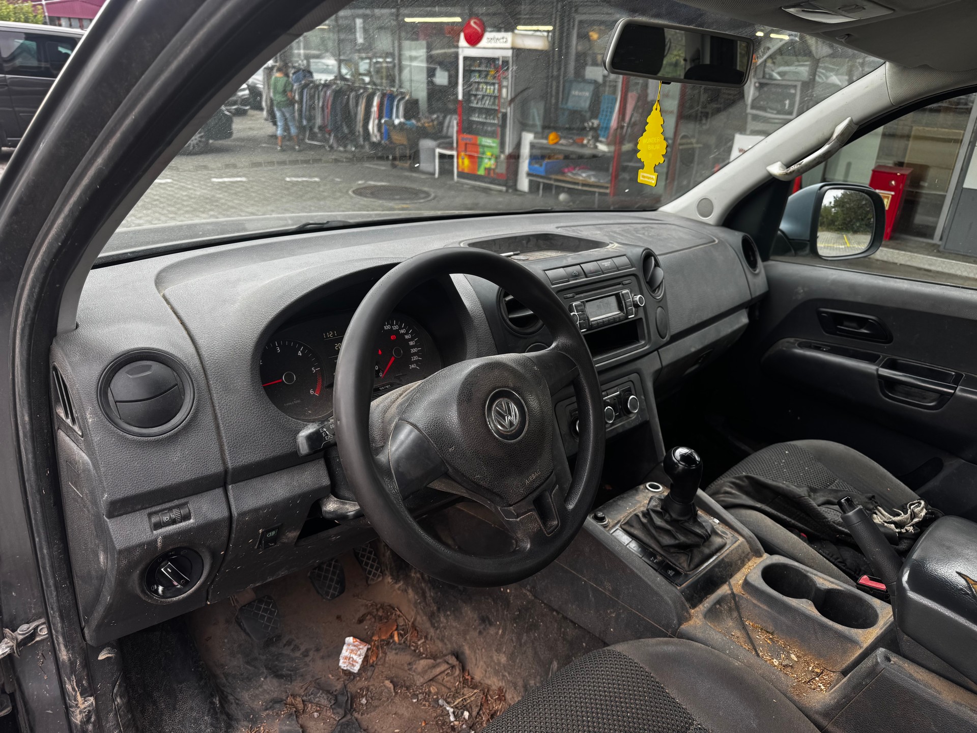VW Amarok 2.0 BiTDI Trendline 4Motion-image-4