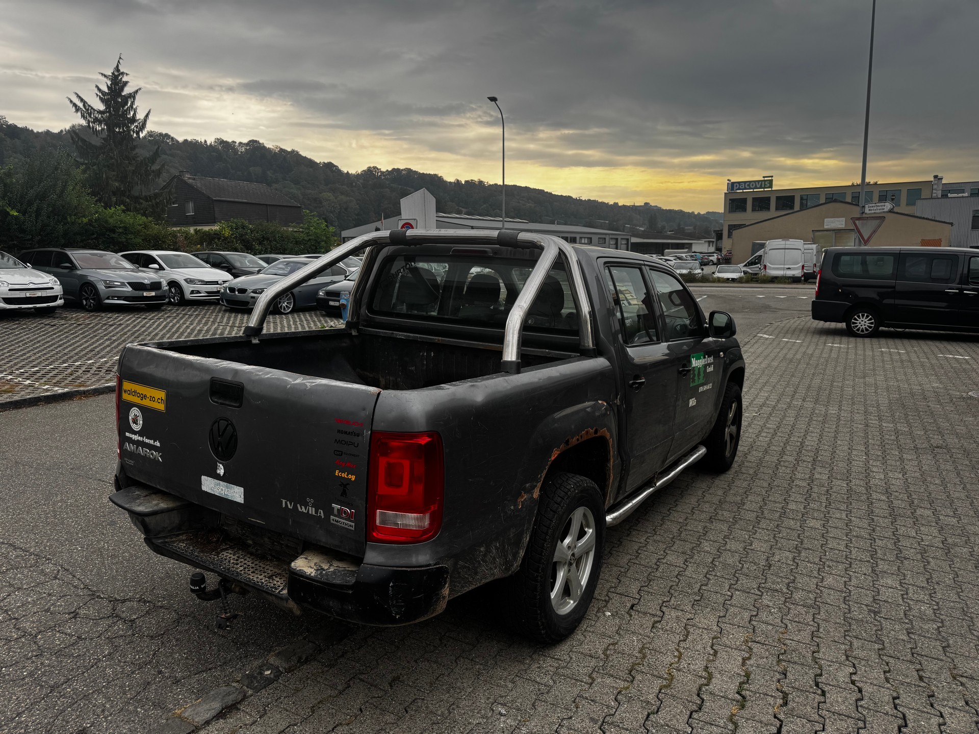 VW Amarok 2.0 BiTDI Trendline 4Motion-image-2