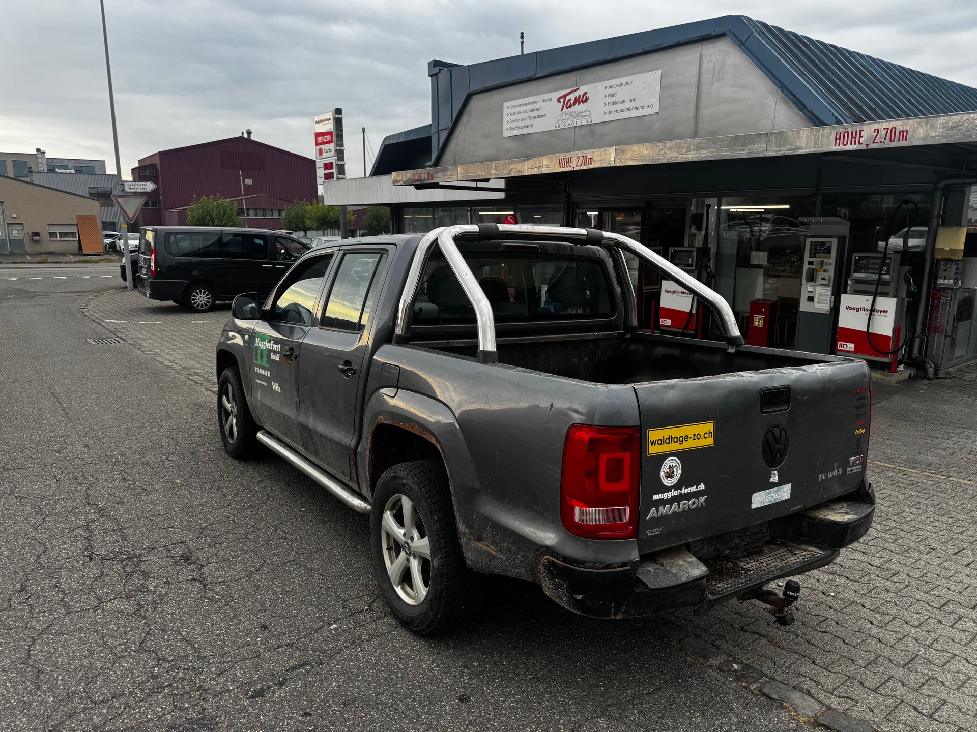 VW Amarok 2.0 BiTDI Trendline 4Motion-image-3