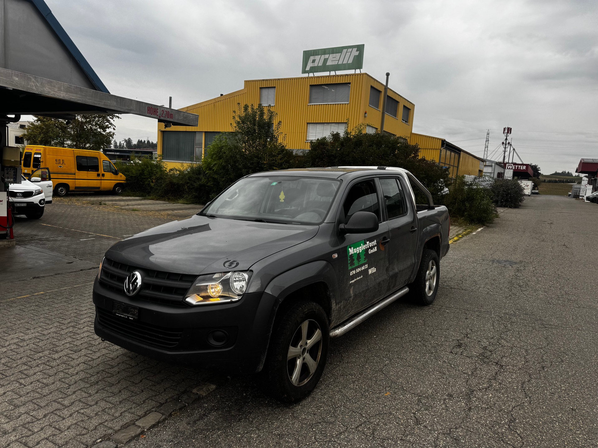 VW Amarok 2.0 BiTDI Trendline 4Motion-image-1