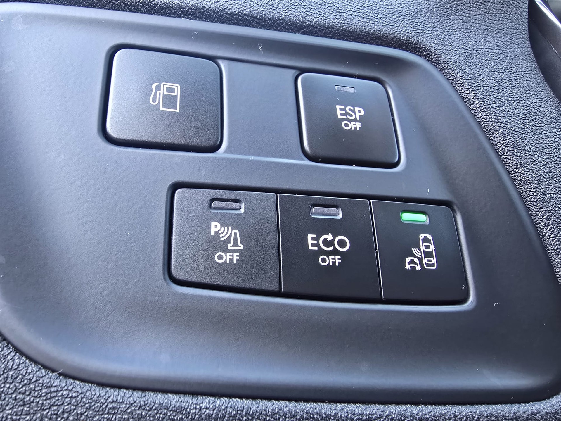 CITROEN C4 Berline 1.6 e-HDi Exclusive EGS6-image-12
