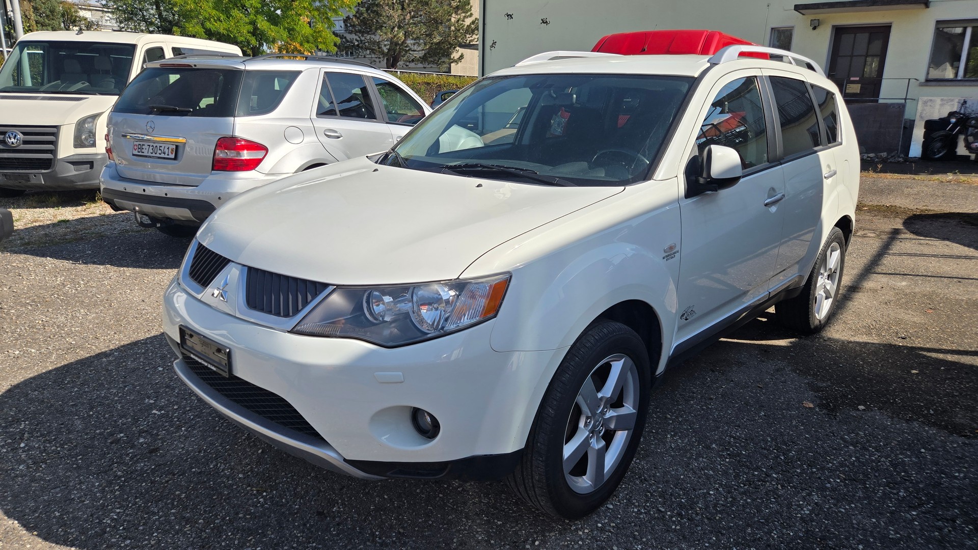 MITSUBISHI Outlander 2.4 Intense 4WD-image-0