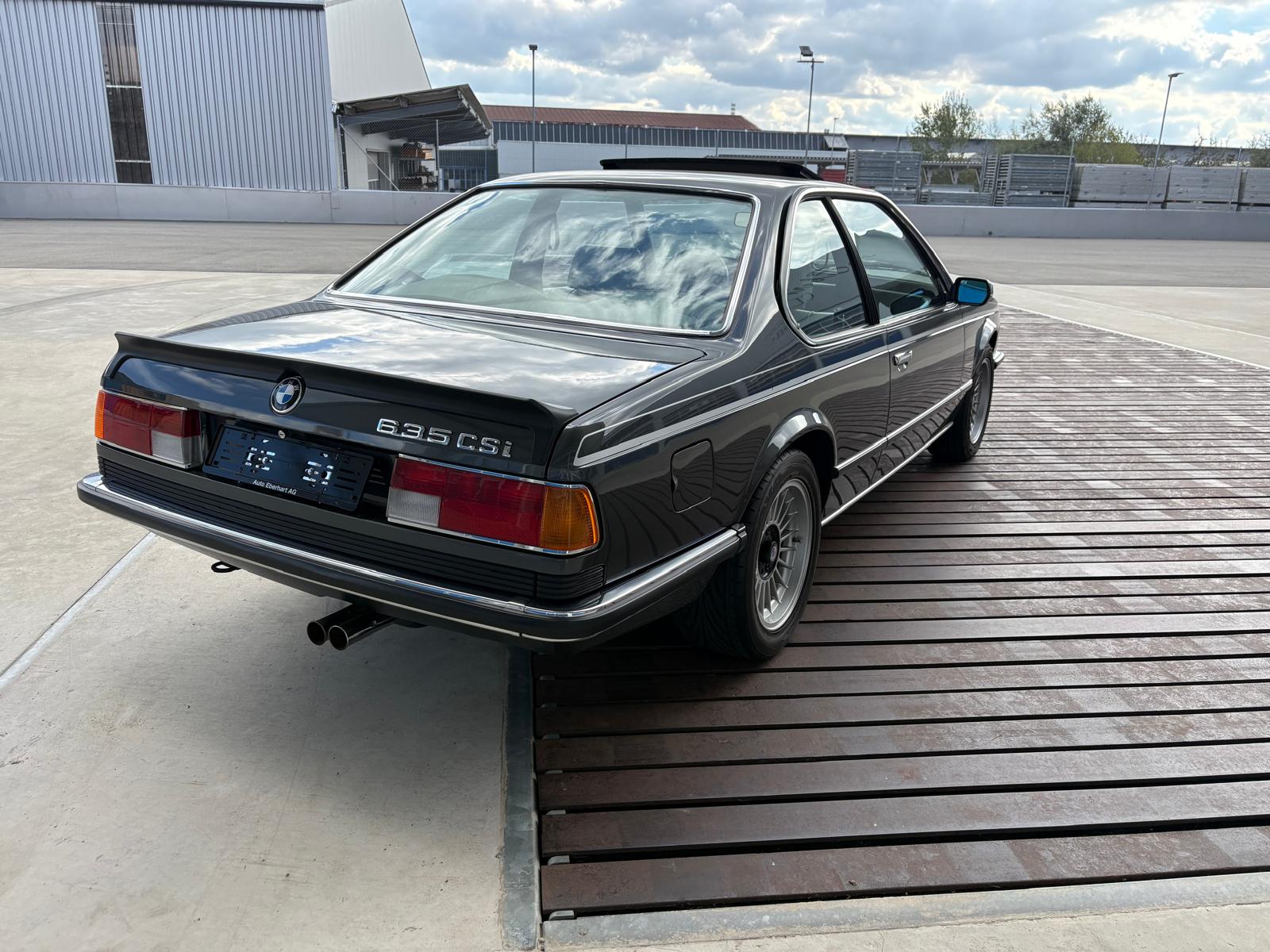 BMW CSi-image-3