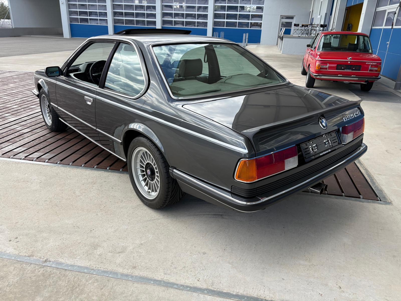 BMW CSi-image-4