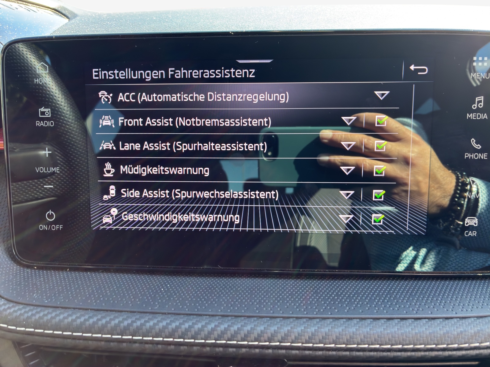 SKODA Fabia 1.5 TSI Monte Carlo DSG-image-13
