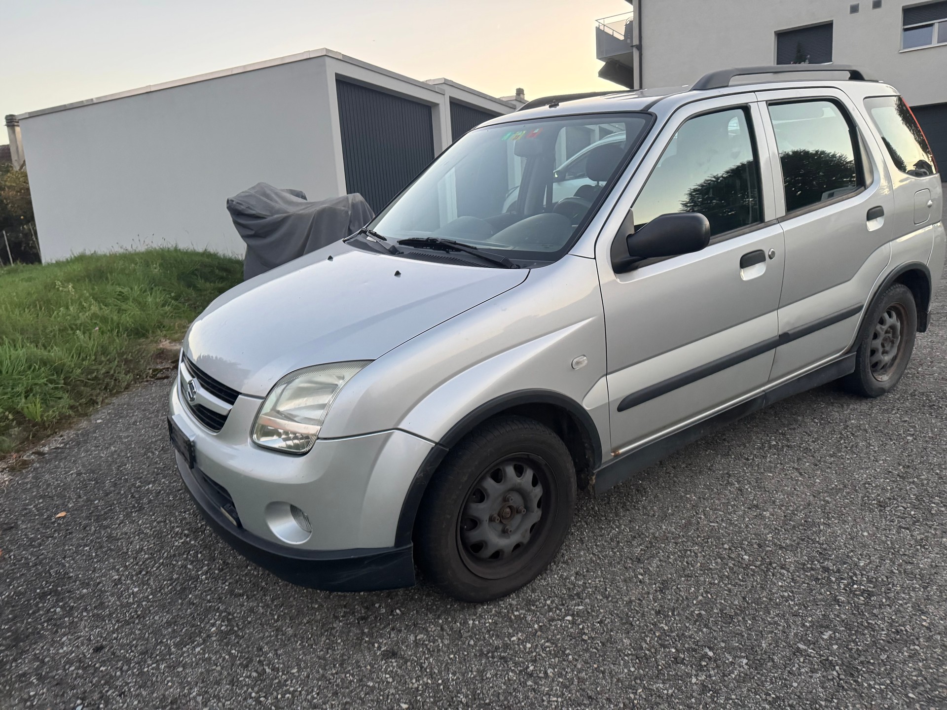 SUZUKI Ignis 1.5 16V GL Top 4x4-image-4
