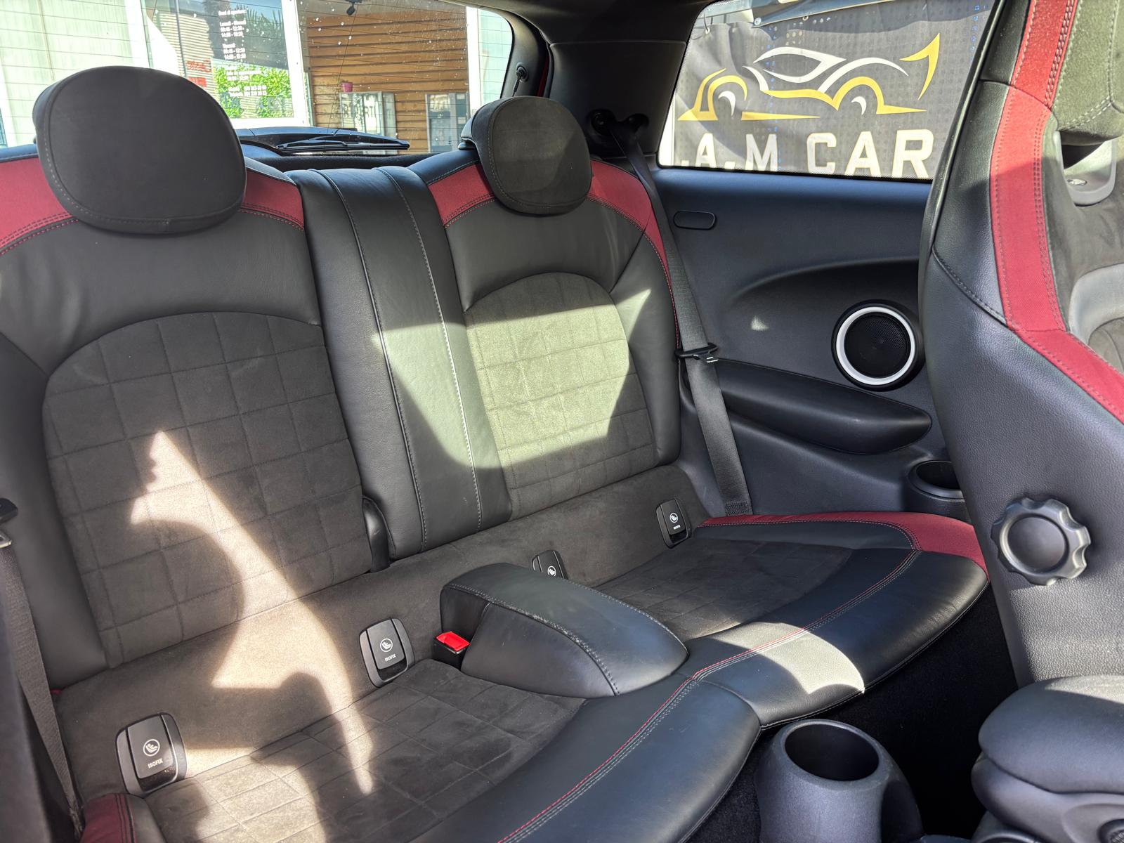 MINI Cooper John Cooper Works-image-9