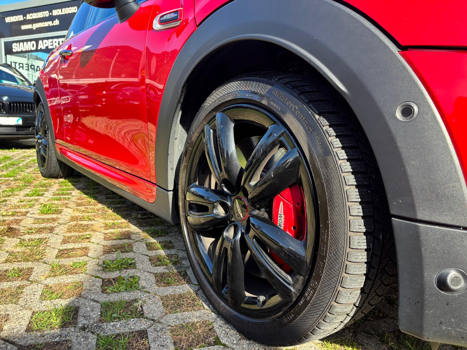 MINI Cooper John Cooper Works-image-12