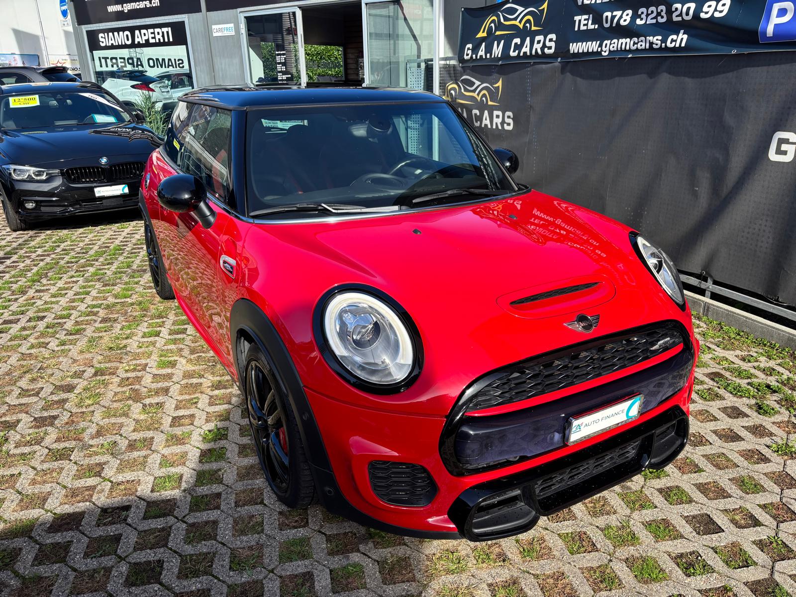 MINI Cooper John Cooper Works-image-1
