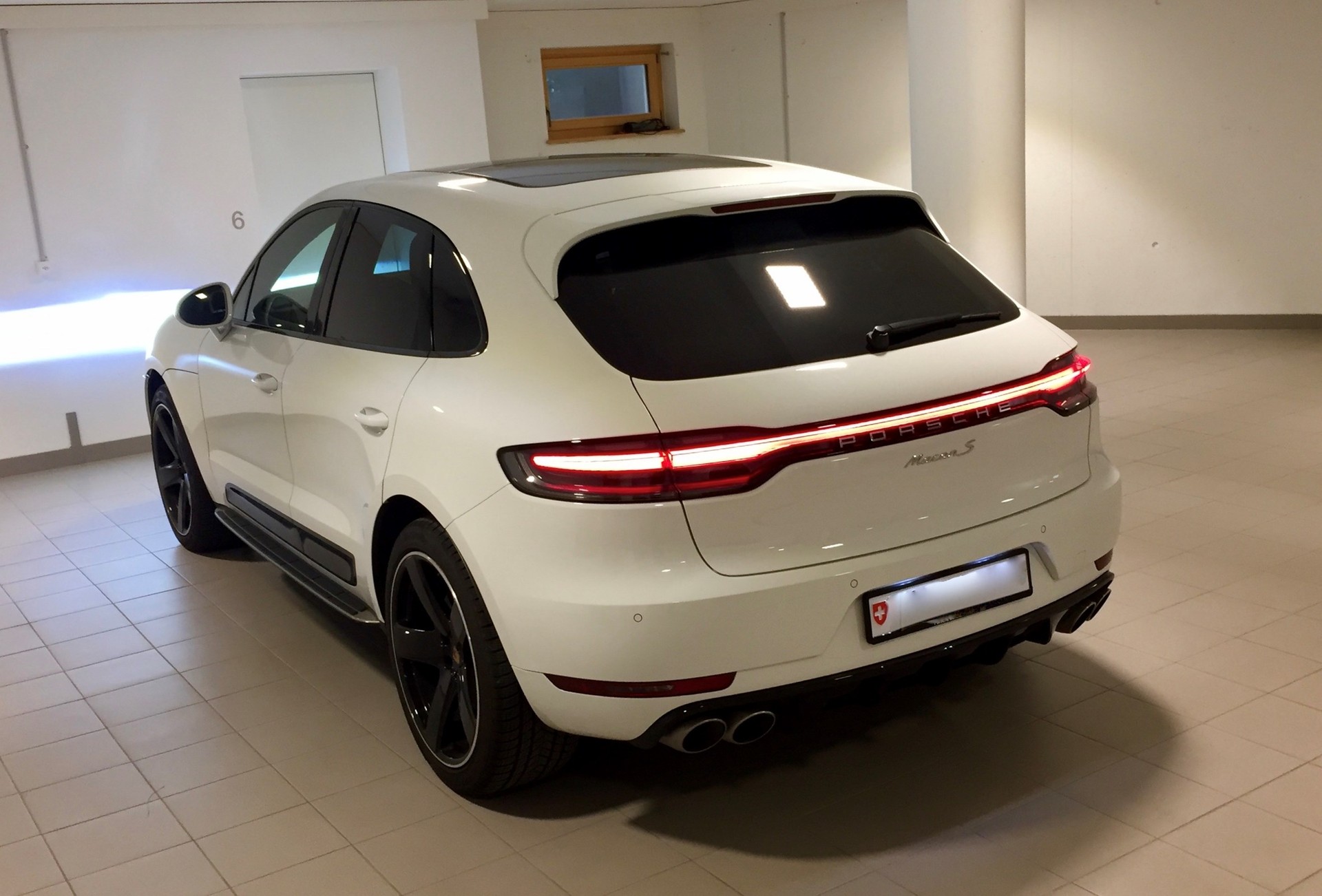 PORSCHE Macan S PDK-image-2