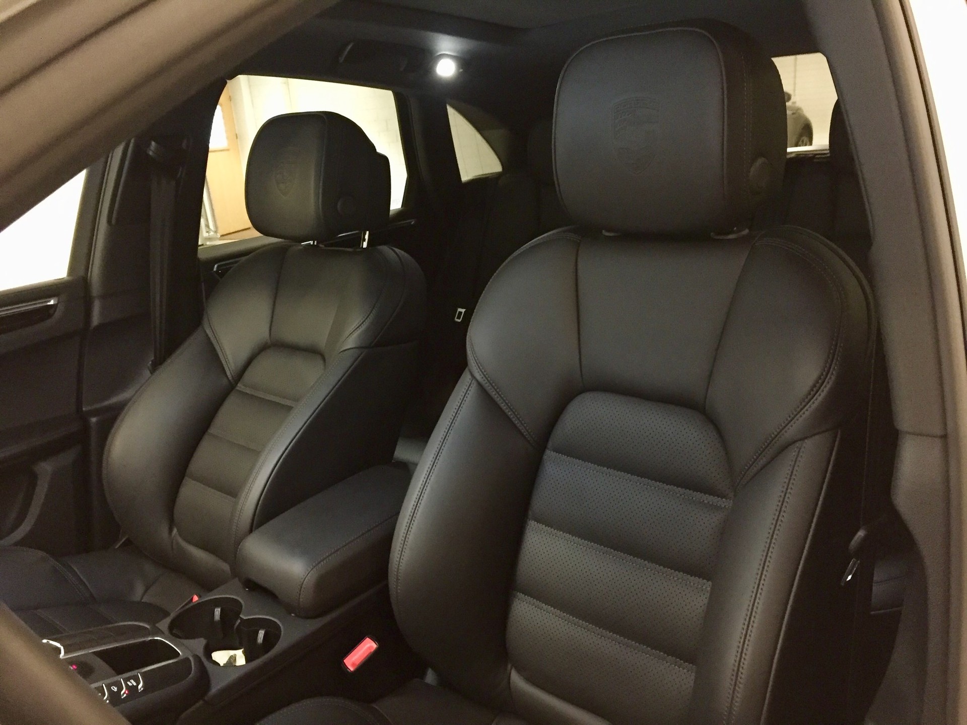 PORSCHE Macan S PDK-image-5