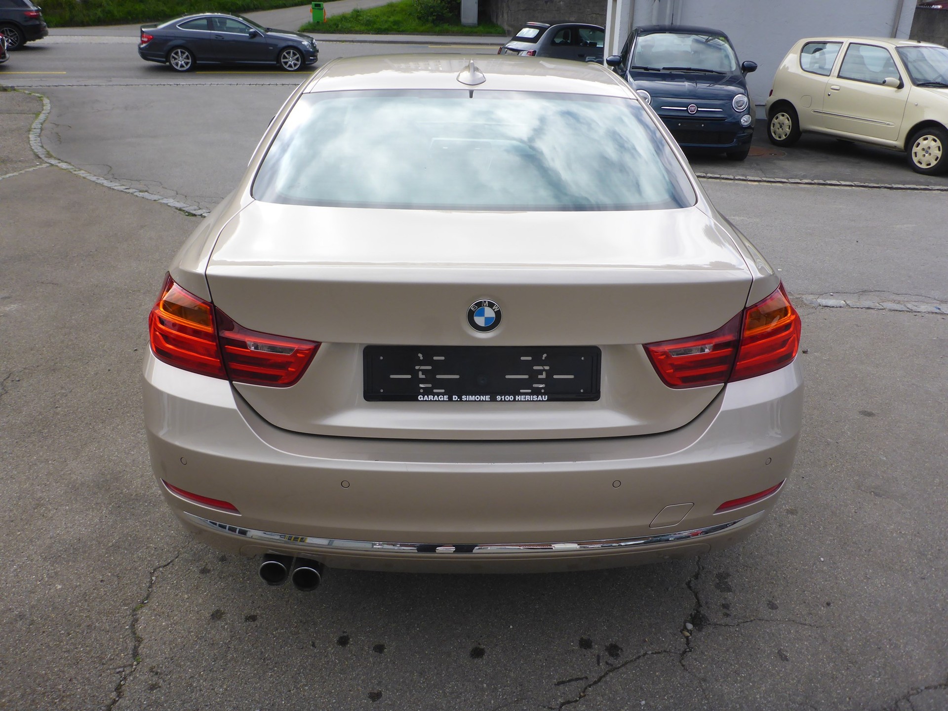 BMW 420i Coupé xDrive Luxury Line-image-4