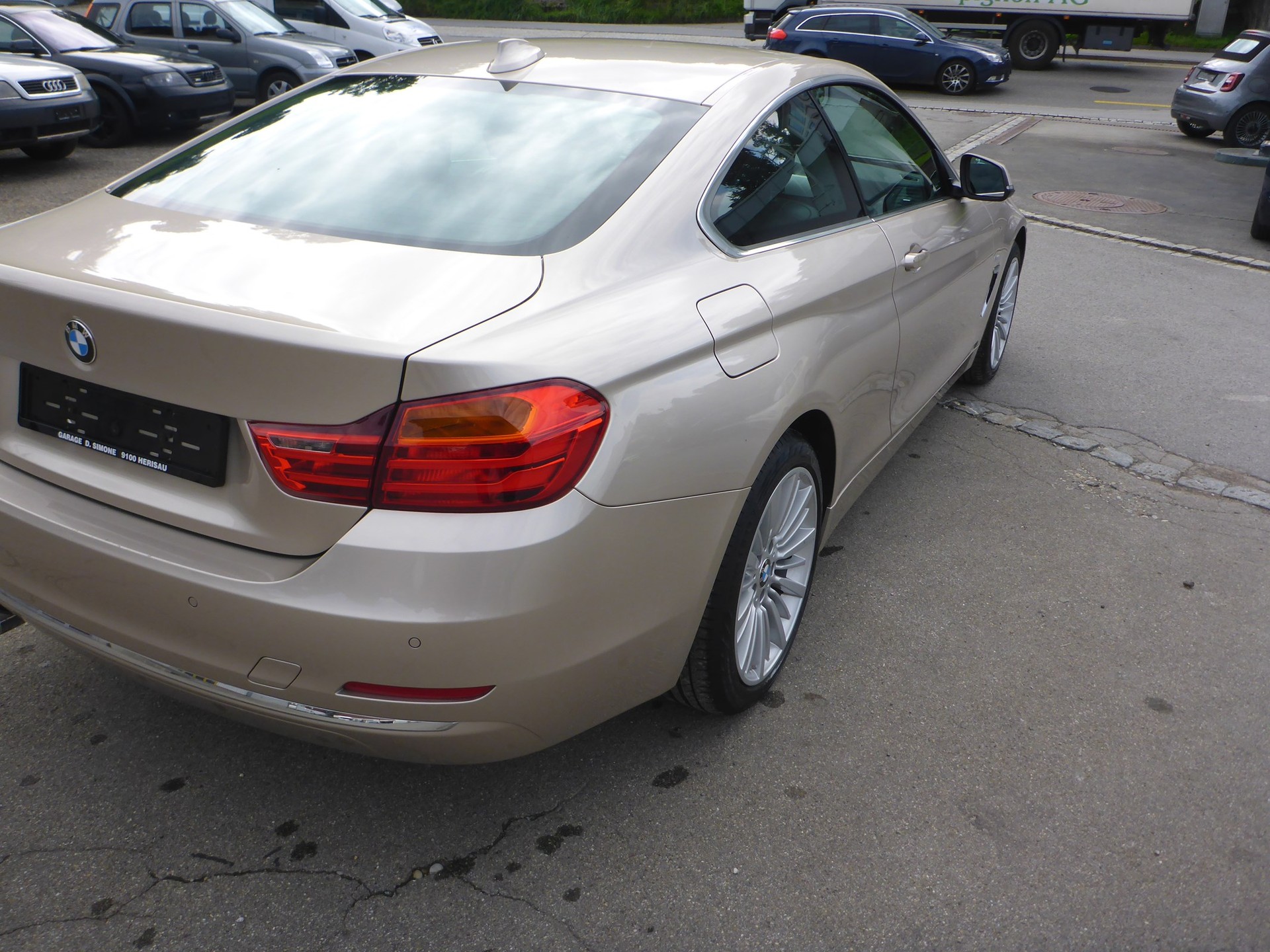 BMW 420i Coupé xDrive Luxury Line-image-5