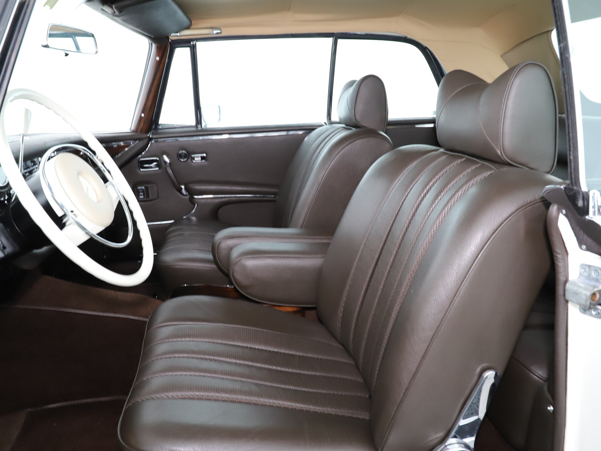 MERCEDES-BENZ 280 SE 2.8 Cabriolet-image-10