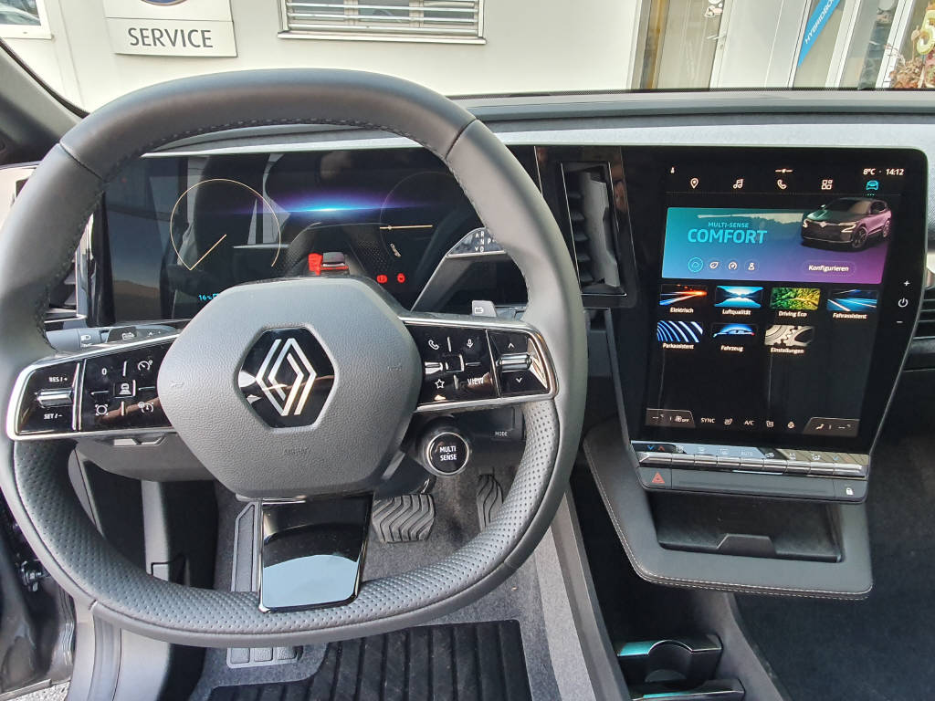 RENAULT Mégane E-Tech techno-image-5