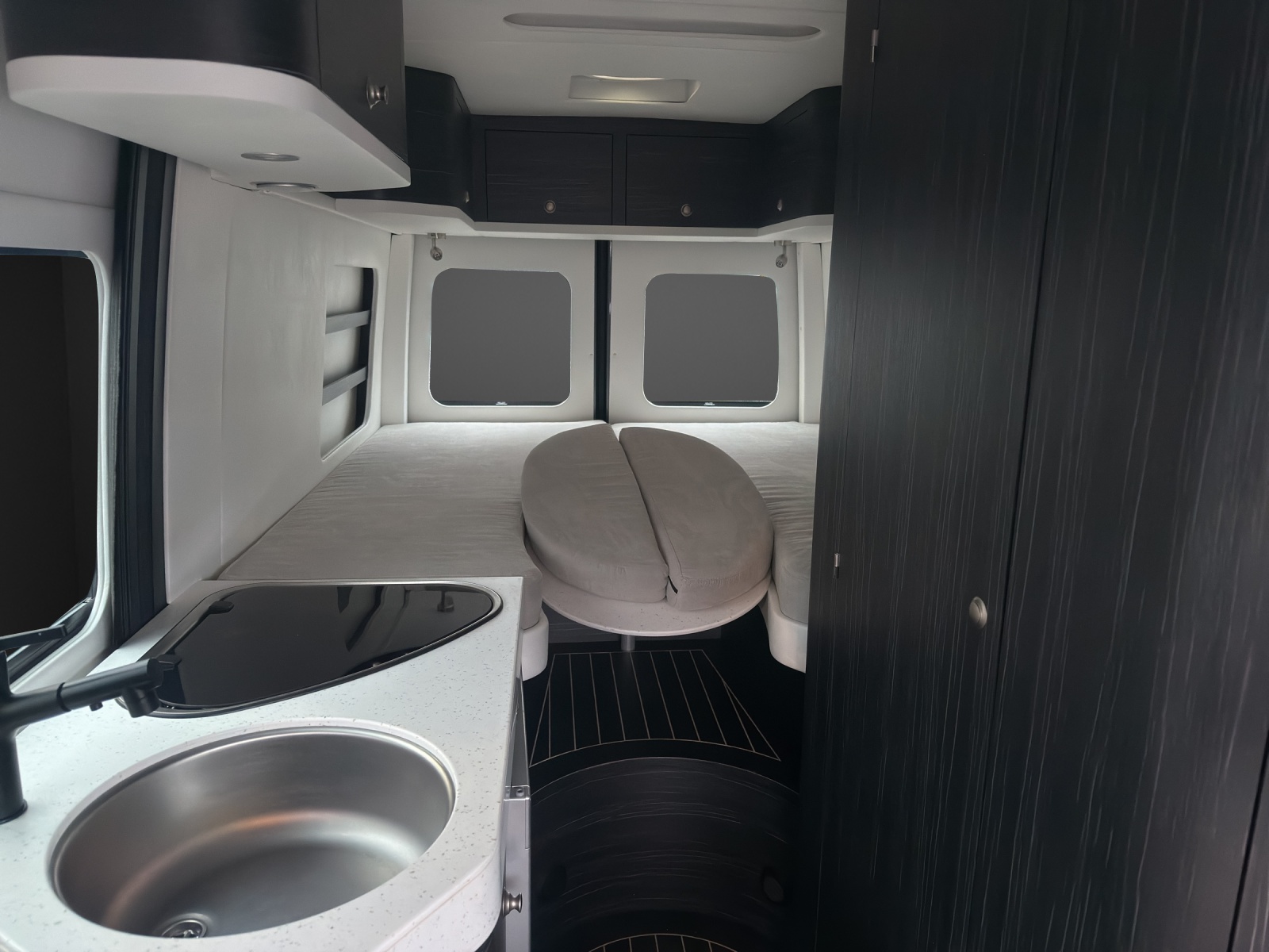 MERCEDES-BENZ 419 CDI Sprinter 4x4 Rogus Roadtrip-image-7