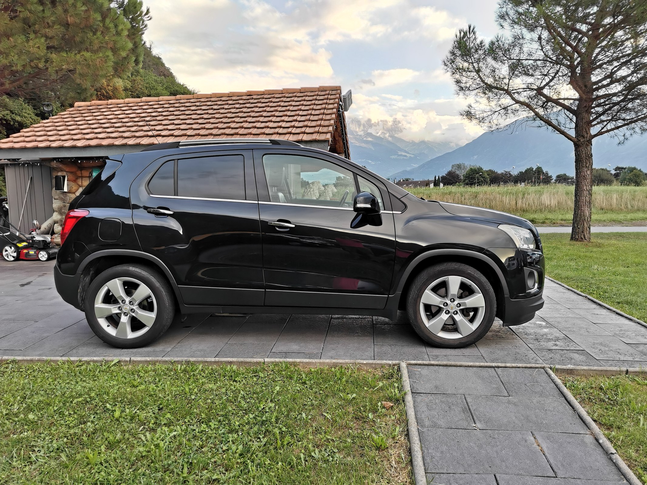 Car photo