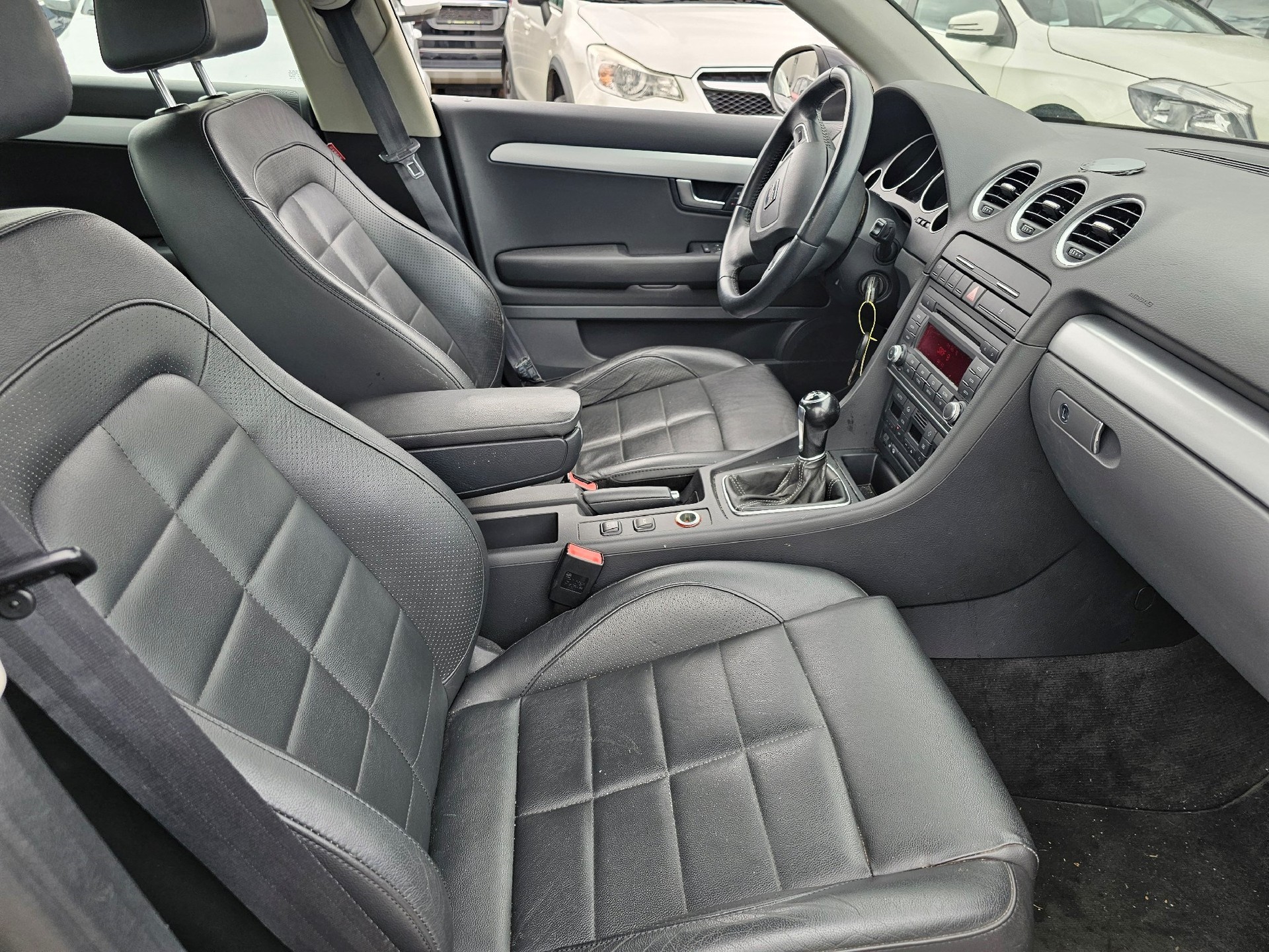 SEAT Exeo 2.0 TSI Advantage-image-12