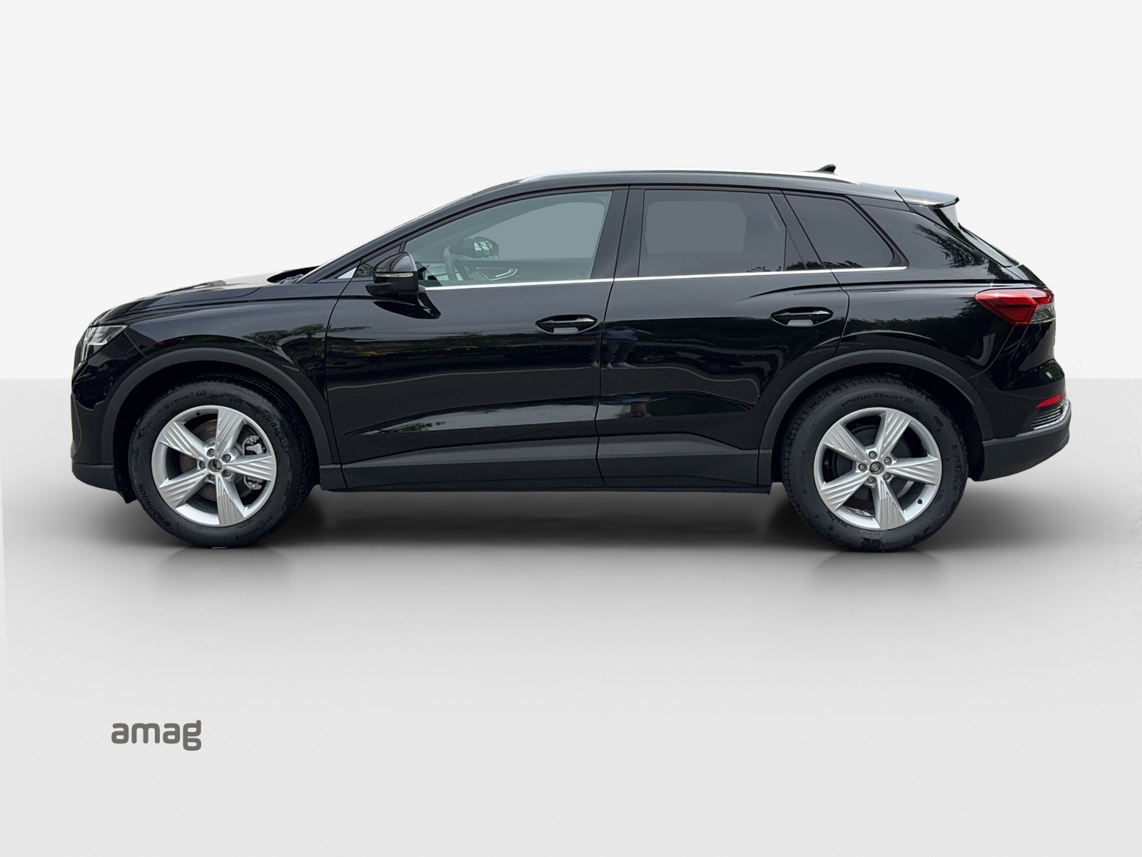 AUDI Q4 e-tron 45 quattro-image-1