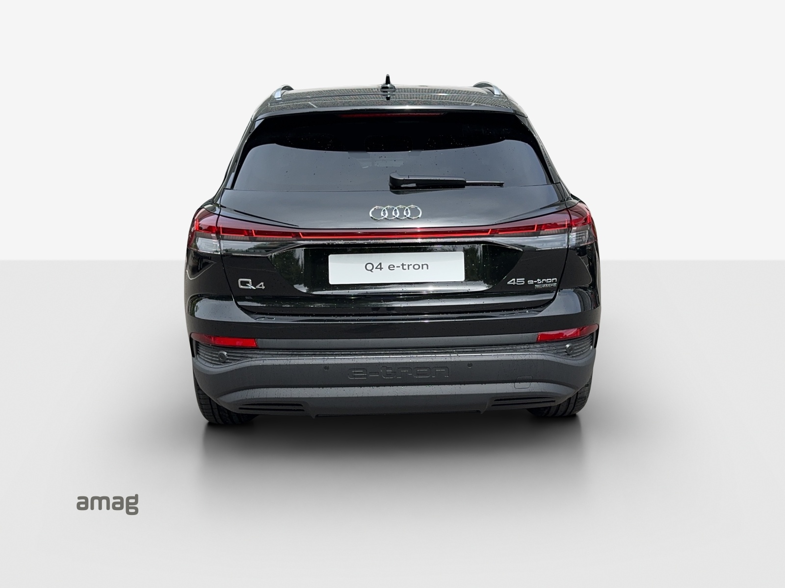 AUDI Q4 e-tron 45 quattro-image-5