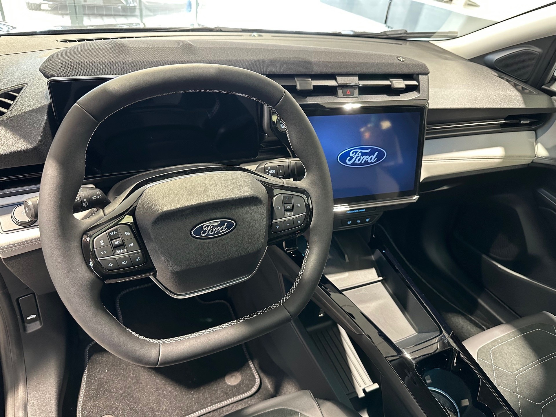 FORD Puma Gen-E Premium-image-11