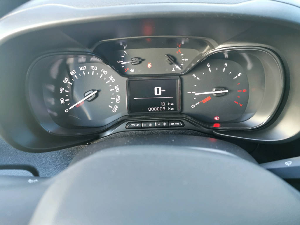 TOYOTA PROACE CITY Van L1 1.2 Active-image-8