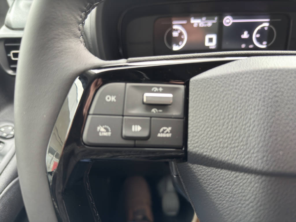 TOYOTA PROACE CITY Van L1 1.2 Active-image-7