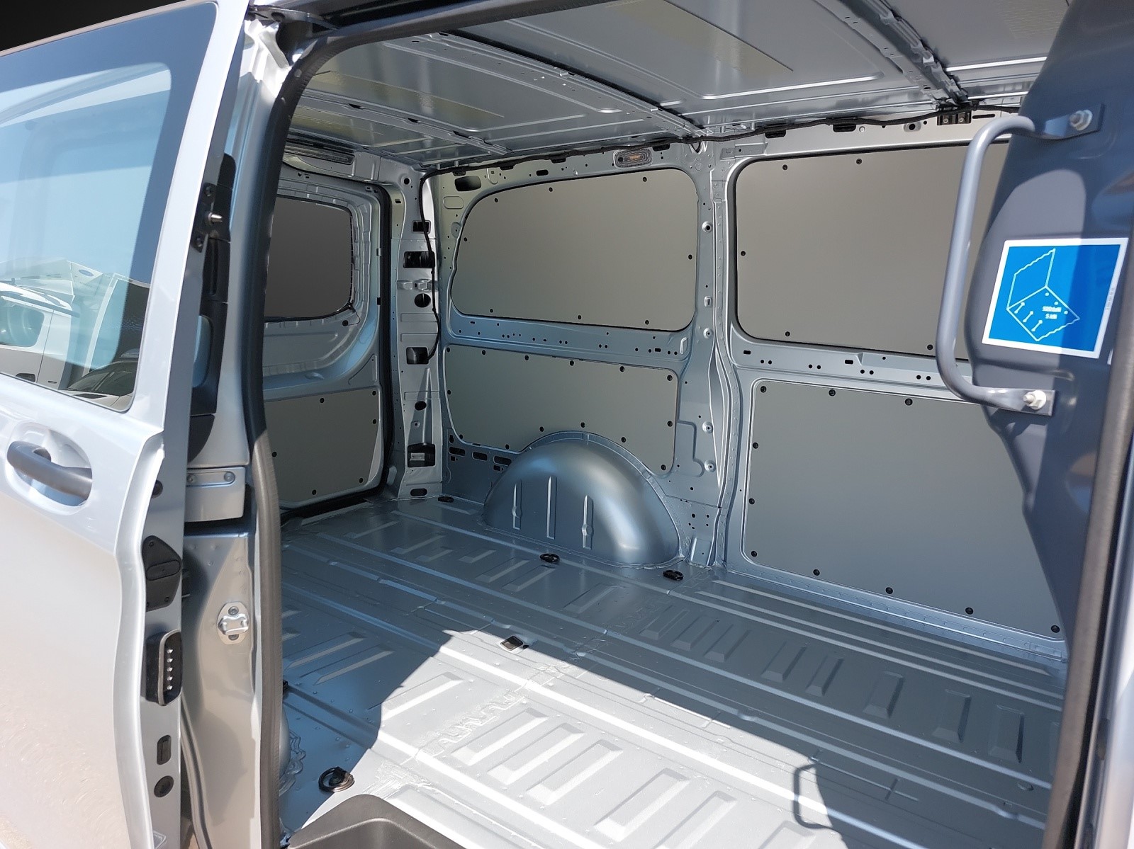 MERCEDES-BENZ Vito 119 CDI Lang Select 9G-Tronic 4M-image-8