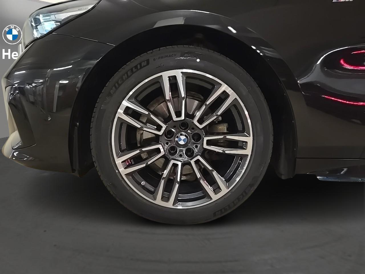 BMW 520d xDrive 48V Touring M Sport-image-8