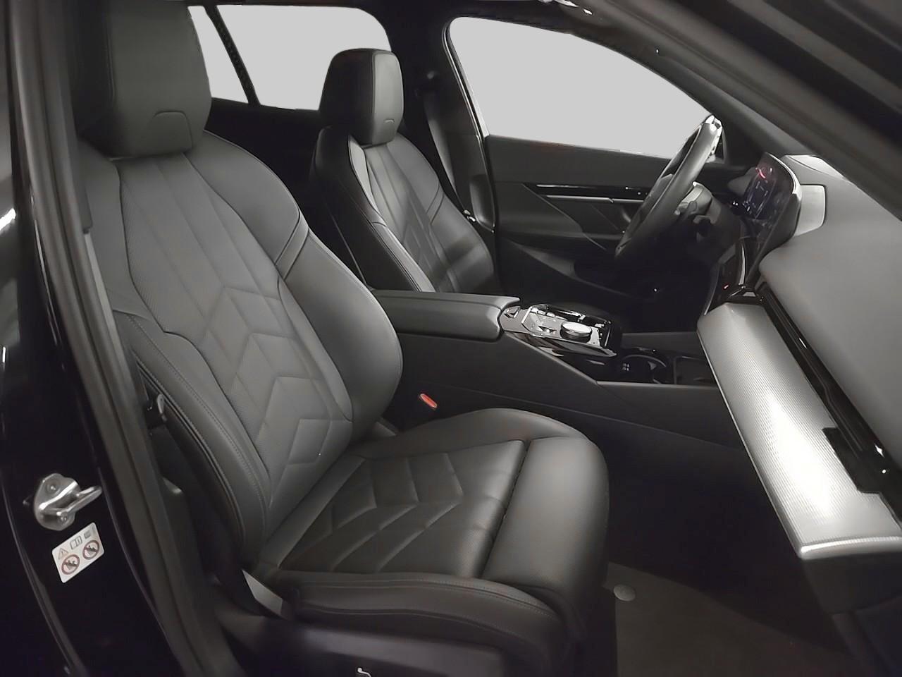 BMW 520d xDrive 48V Touring M Sport-image-22