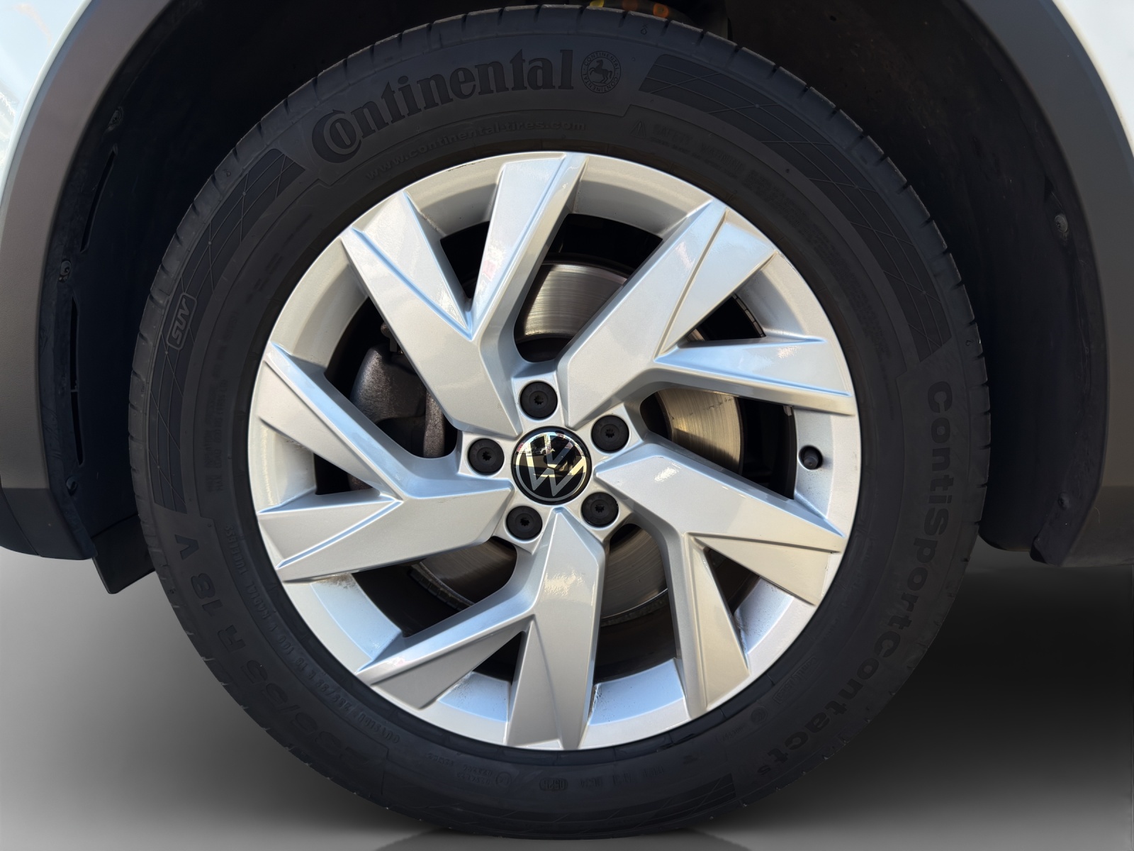 VW Tiguan 2.0 TDI SCR Elegance 4Motion DSG-image-14