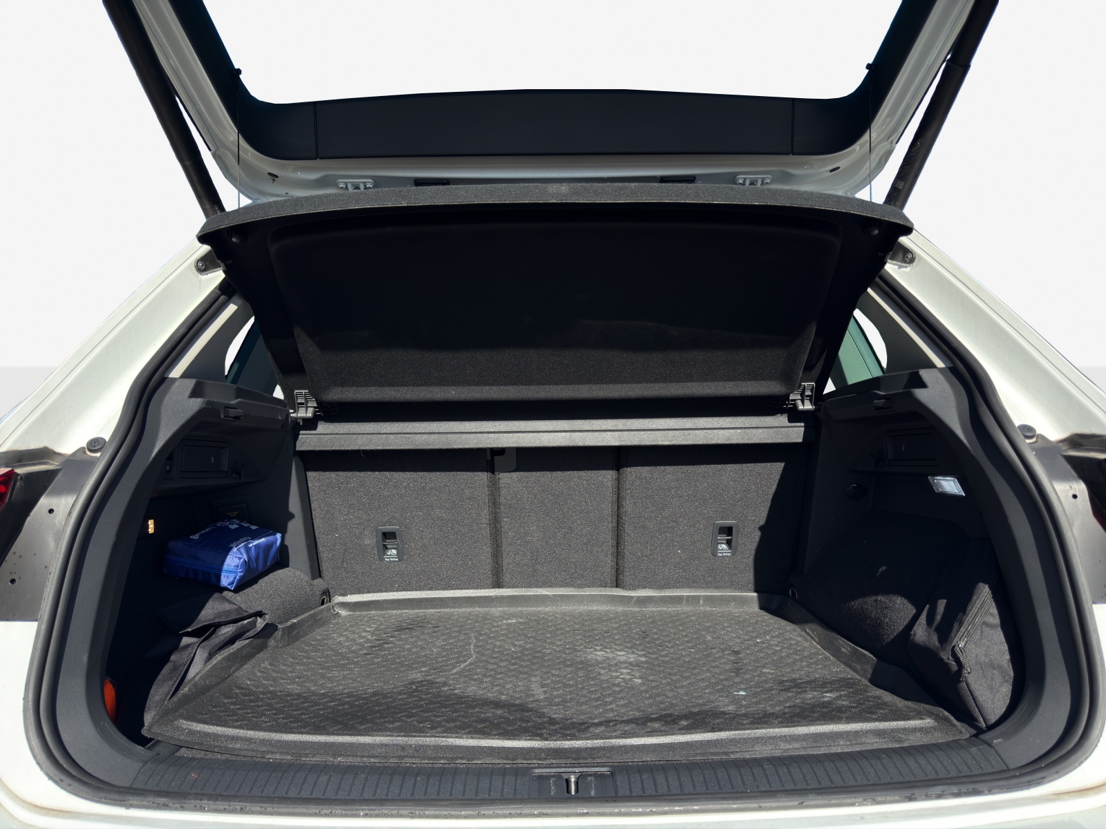 VW Tiguan 2.0 TDI SCR Elegance 4Motion DSG-image-12
