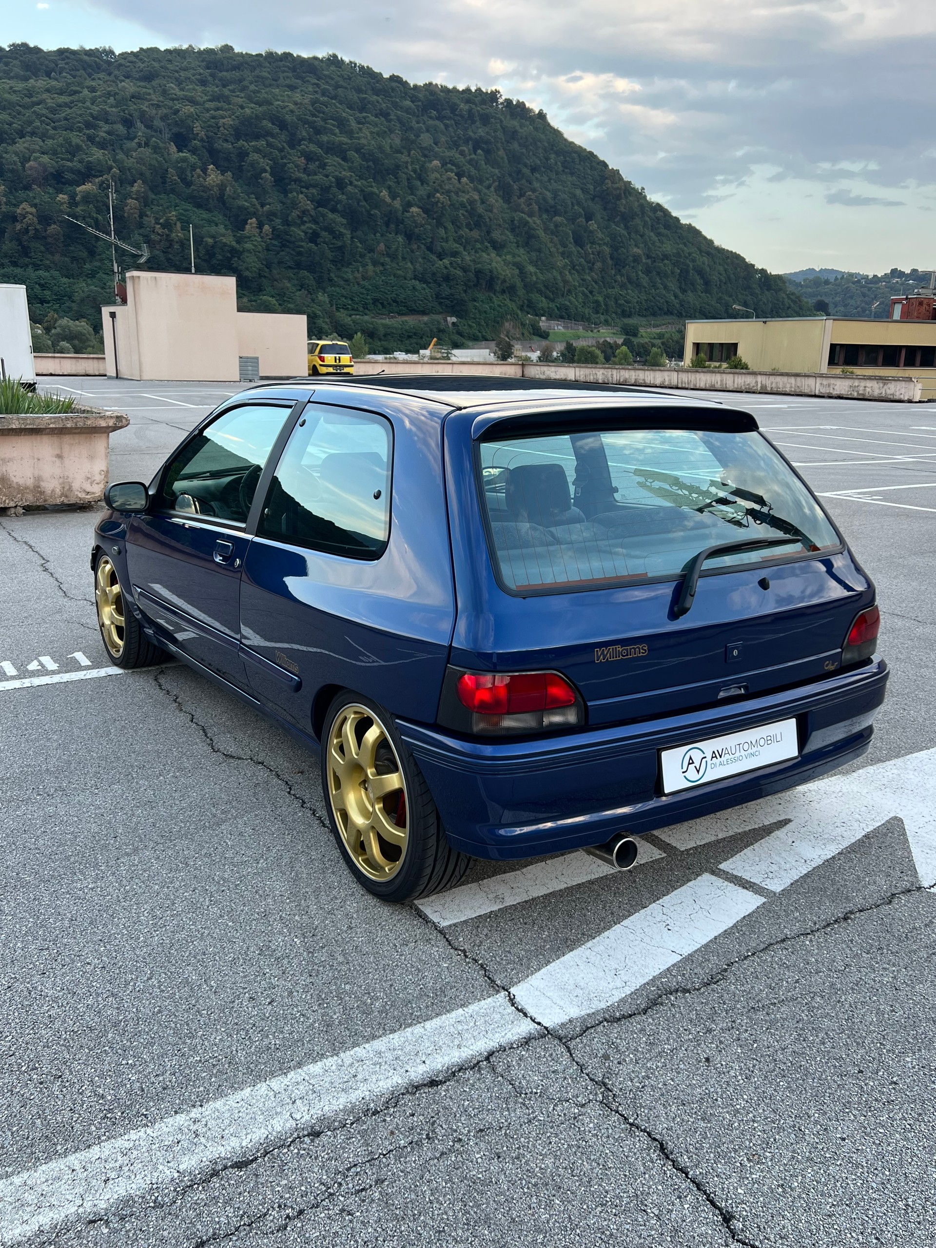 RENAULT Clio 2.0 16V Williams-image-5