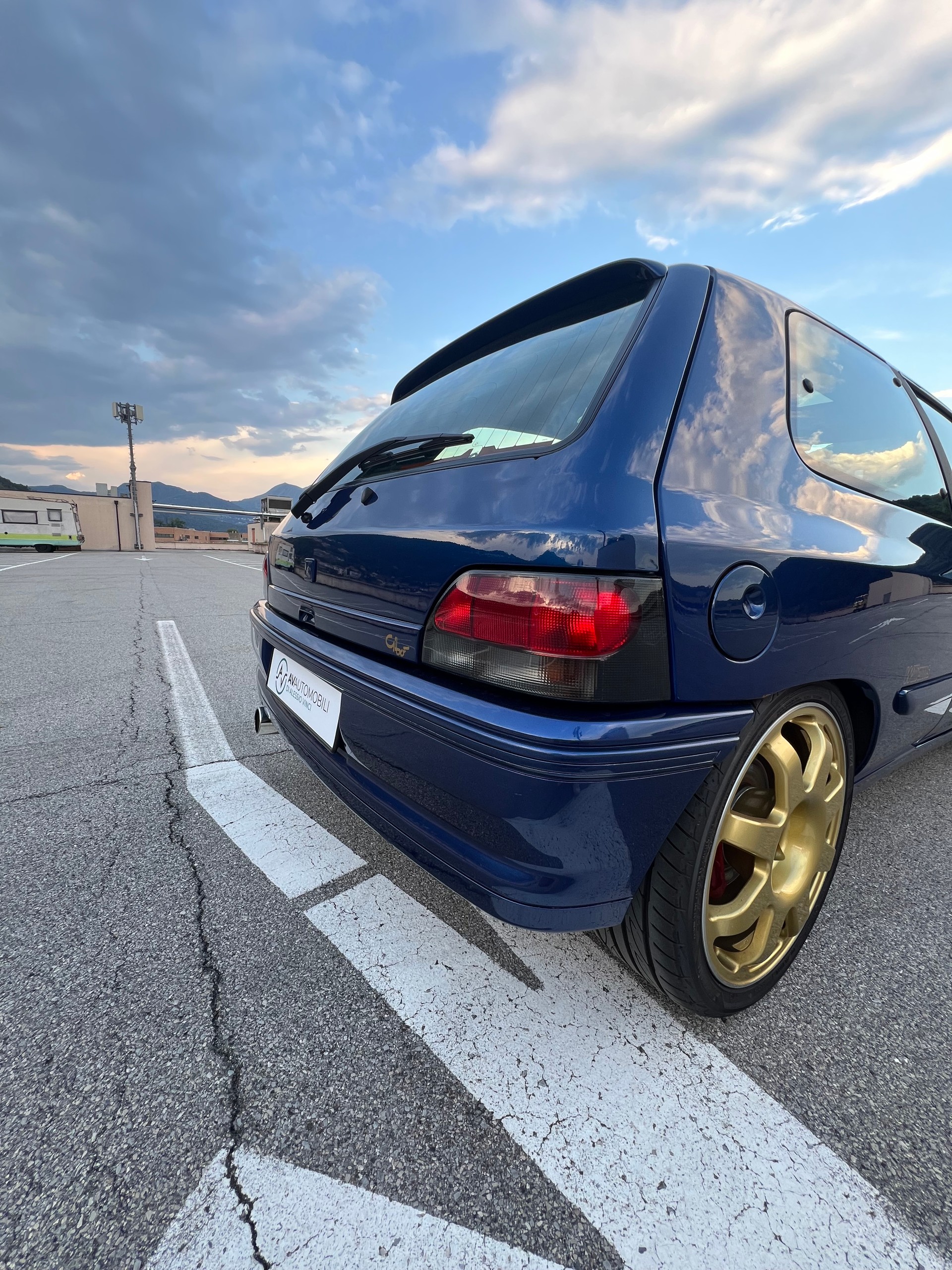 RENAULT Clio 2.0 16V Williams-image-7