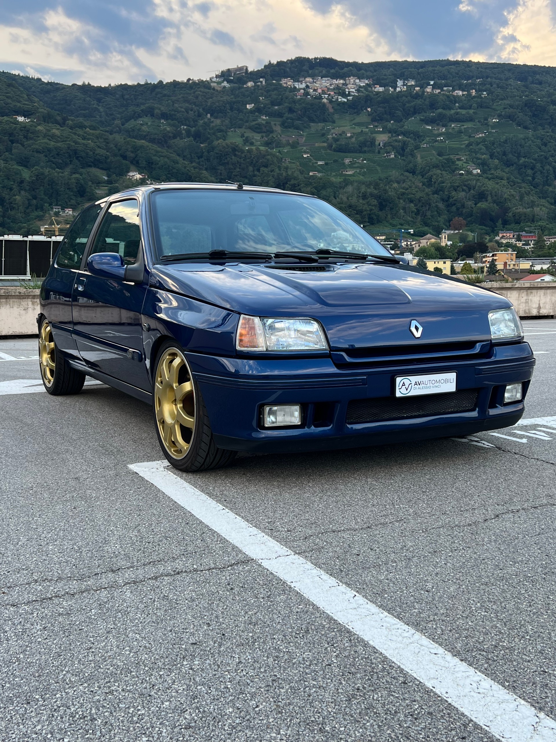 RENAULT Clio 2.0 16V Williams-image-1