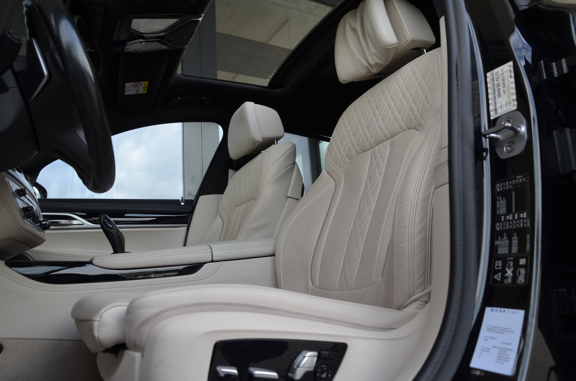 BMW 740d xDrive Steptronic,Frisch ab MFK,1 Jahr oder 20'000km Garantie*-image-10