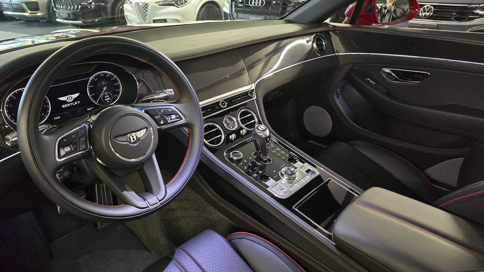 BENTLEY Continental GTC 4.0 V8 Carbon Edition-image-20