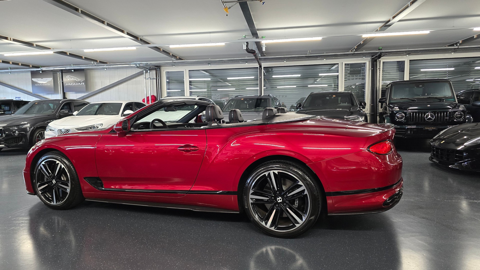 BENTLEY Continental GTC 4.0 V8 Carbon Edition-image-10